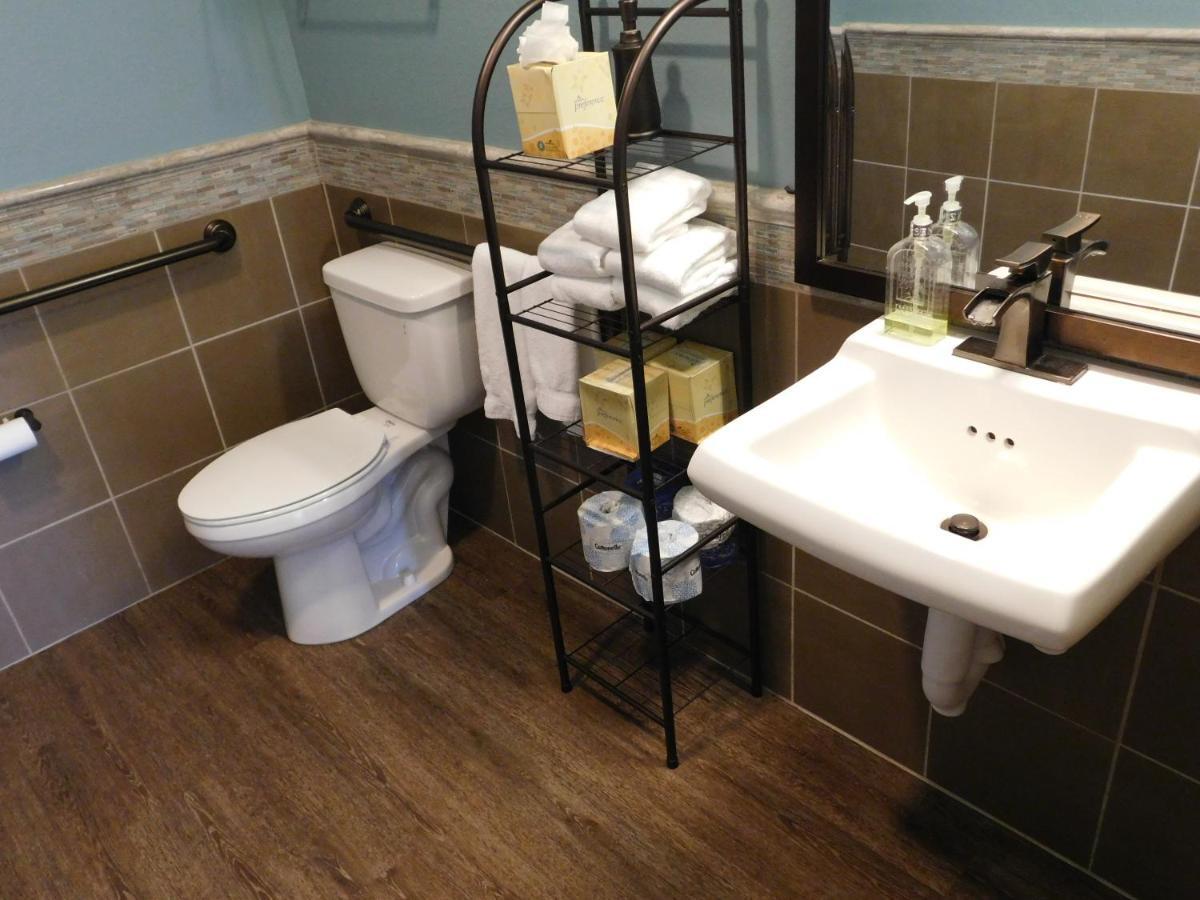 Wave Street Inn Монтерей Номер фото